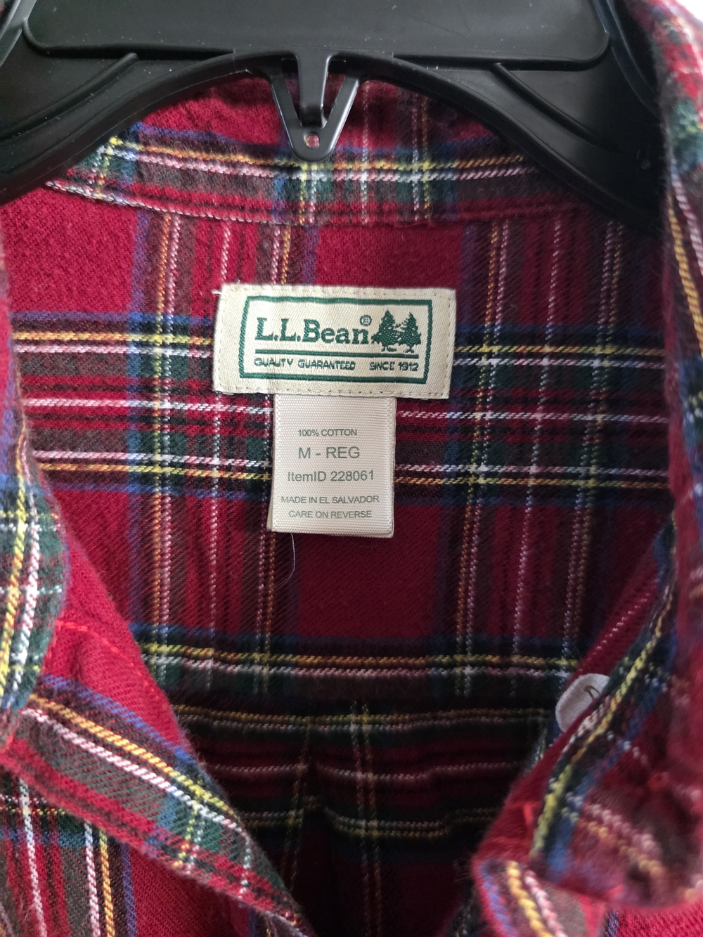 L.L. Bean Men’s Red Plaid Flannel Long Sleeve Pocket Shirt. Button Up Size M - Picture 3 of 7
